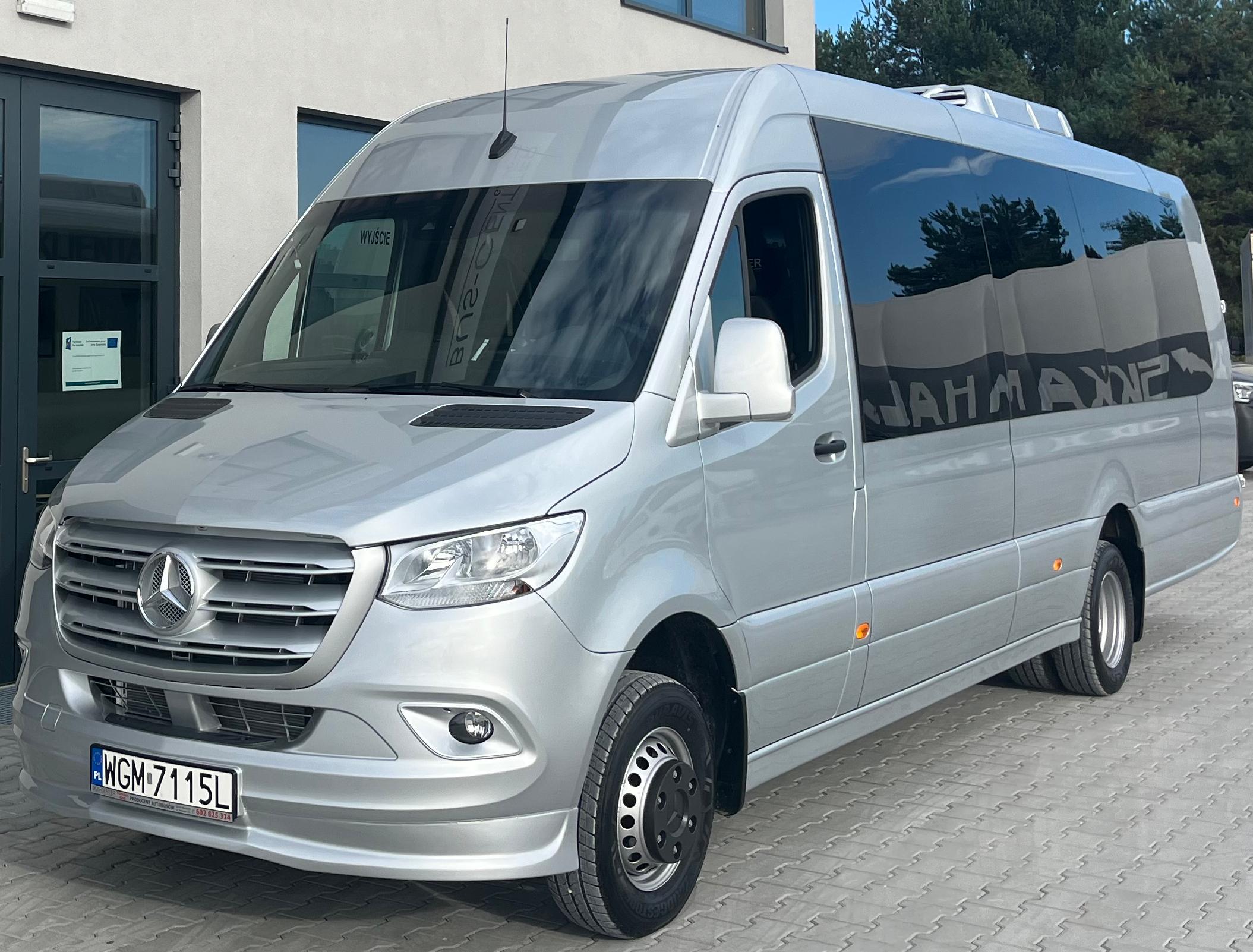 Bus Śmietanka Kozienice - Mercedes Sprinter 519 VIP